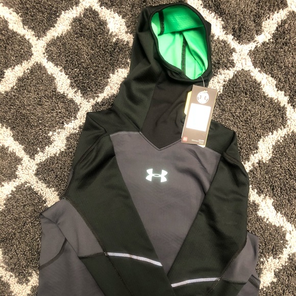 hoodie under armour compression